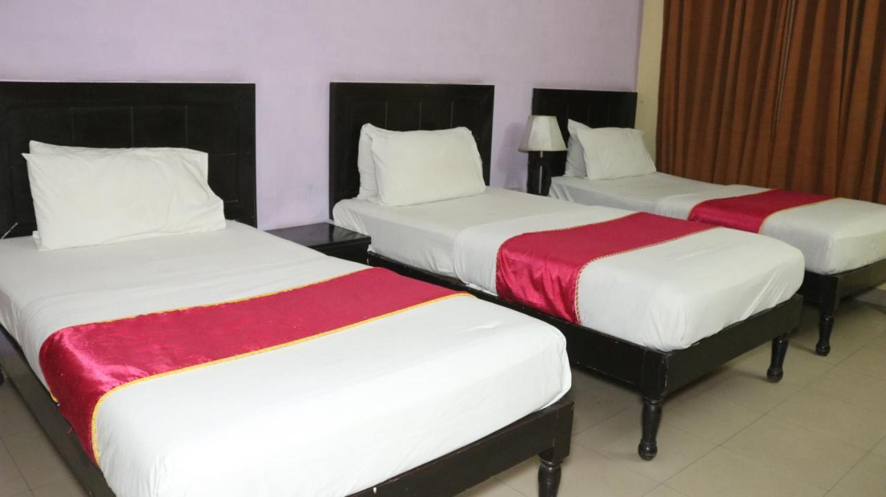 Hotel Tourist Inn Lahor Dış mekan fotoğraf