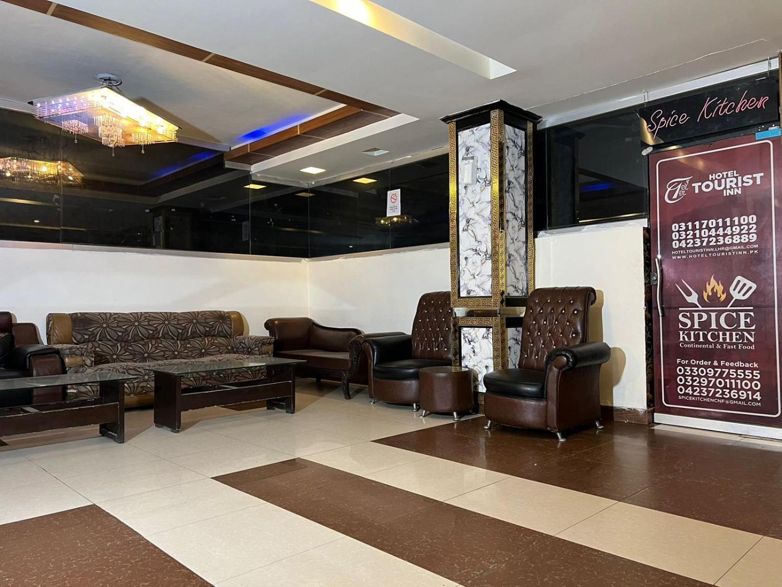 Hotel Tourist Inn Lahor Dış mekan fotoğraf