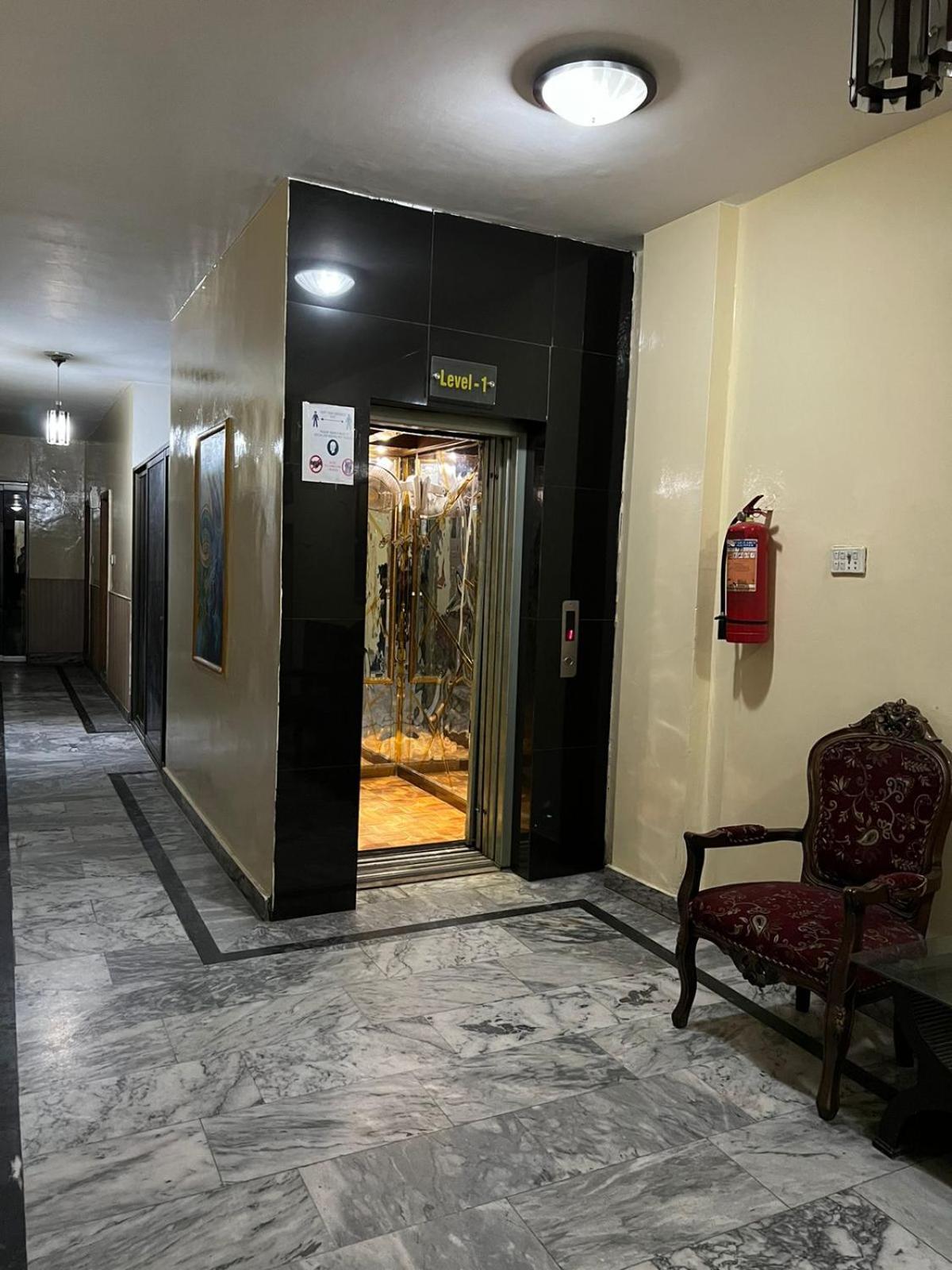 Hotel Tourist Inn Lahor Dış mekan fotoğraf