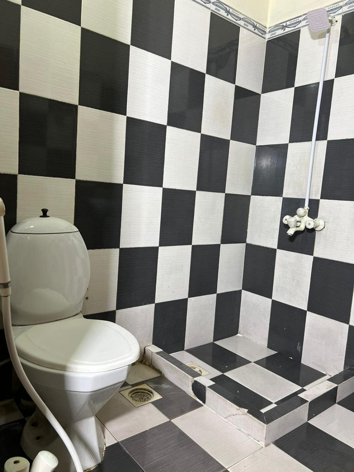 Hotel Tourist Inn Lahor Dış mekan fotoğraf